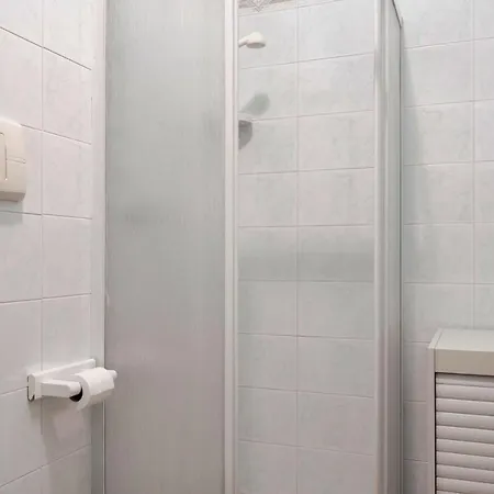Azzurra - Monolocale Con Piscina E Wifi アパート